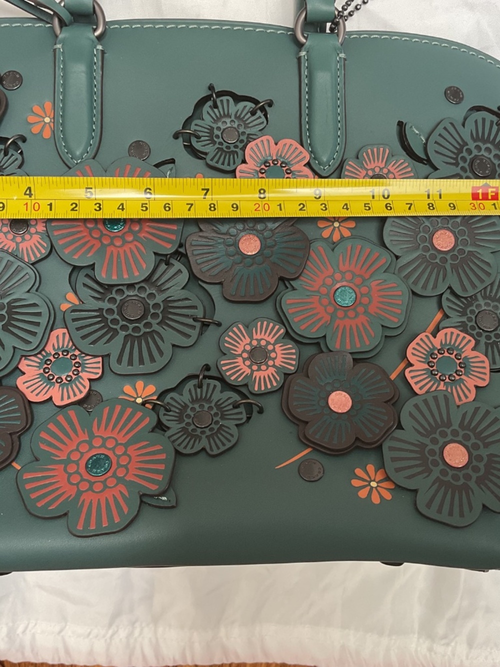 Coach Tea Rose Handbag Purse with Floral Appliqués - Picture 2 of 12